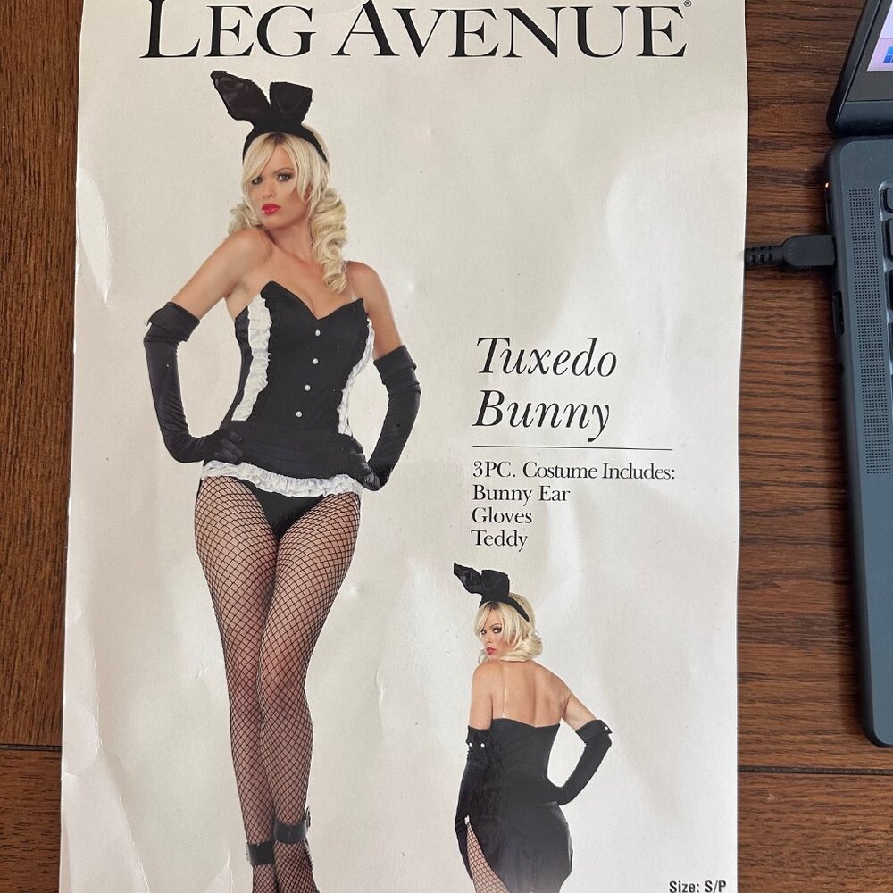 Tuxedo Bunny Costume for Adults size Small (4-6) New by Leg Avenue